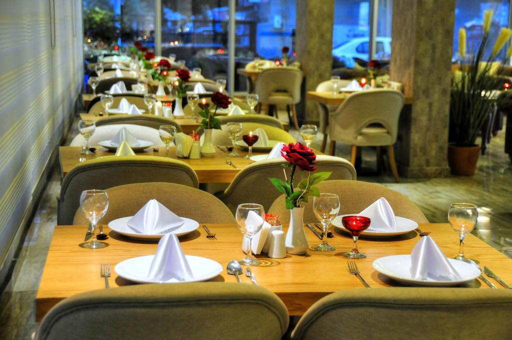 Golden Deluxe Hotel Адана Екстериор снимка