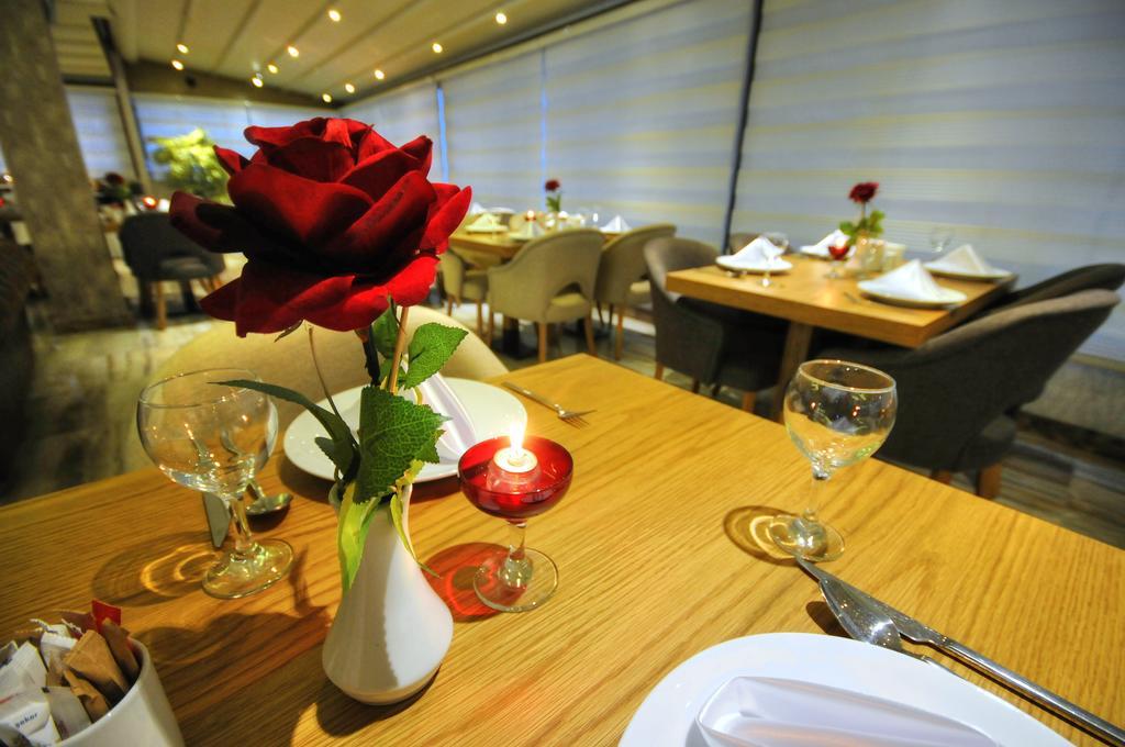 Golden Deluxe Hotel Адана Екстериор снимка