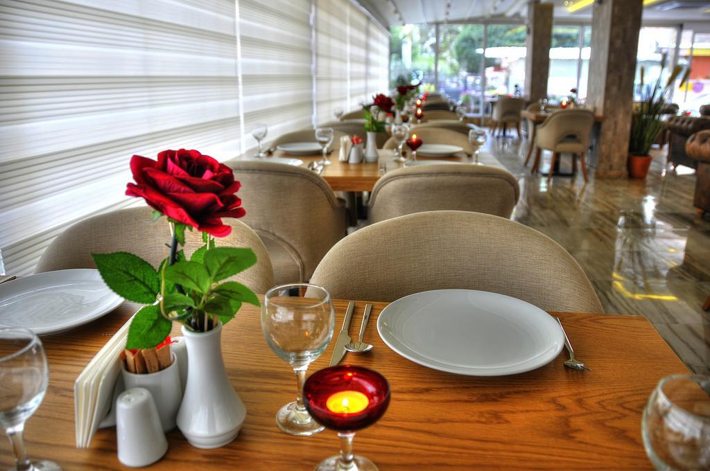 Golden Deluxe Hotel Адана Екстериор снимка