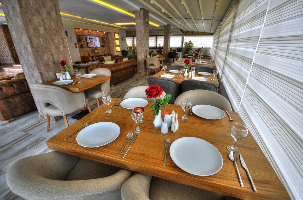 Golden Deluxe Hotel Адана Екстериор снимка